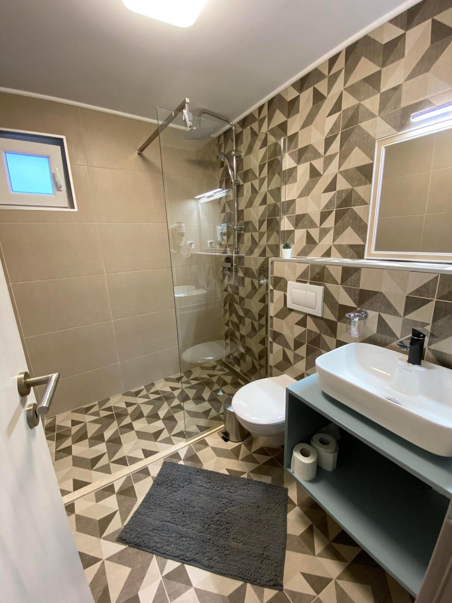 Adi&Nicol Hotel Nagyszeben Kültér fotó