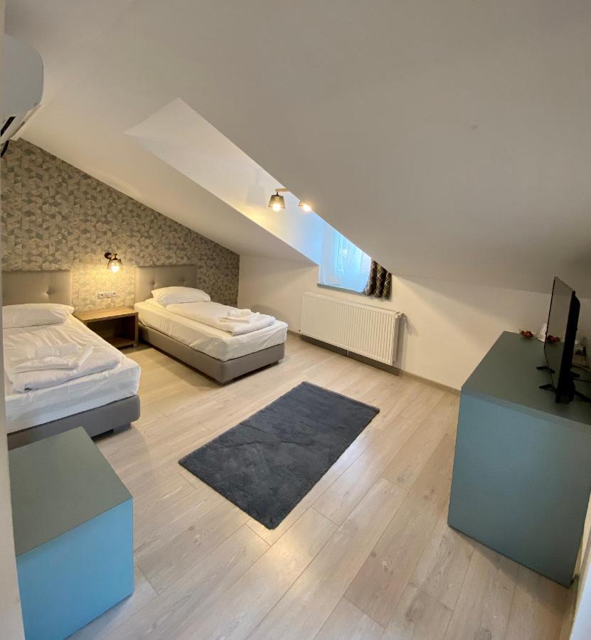 Adi&Nicol Hotel Nagyszeben Kültér fotó